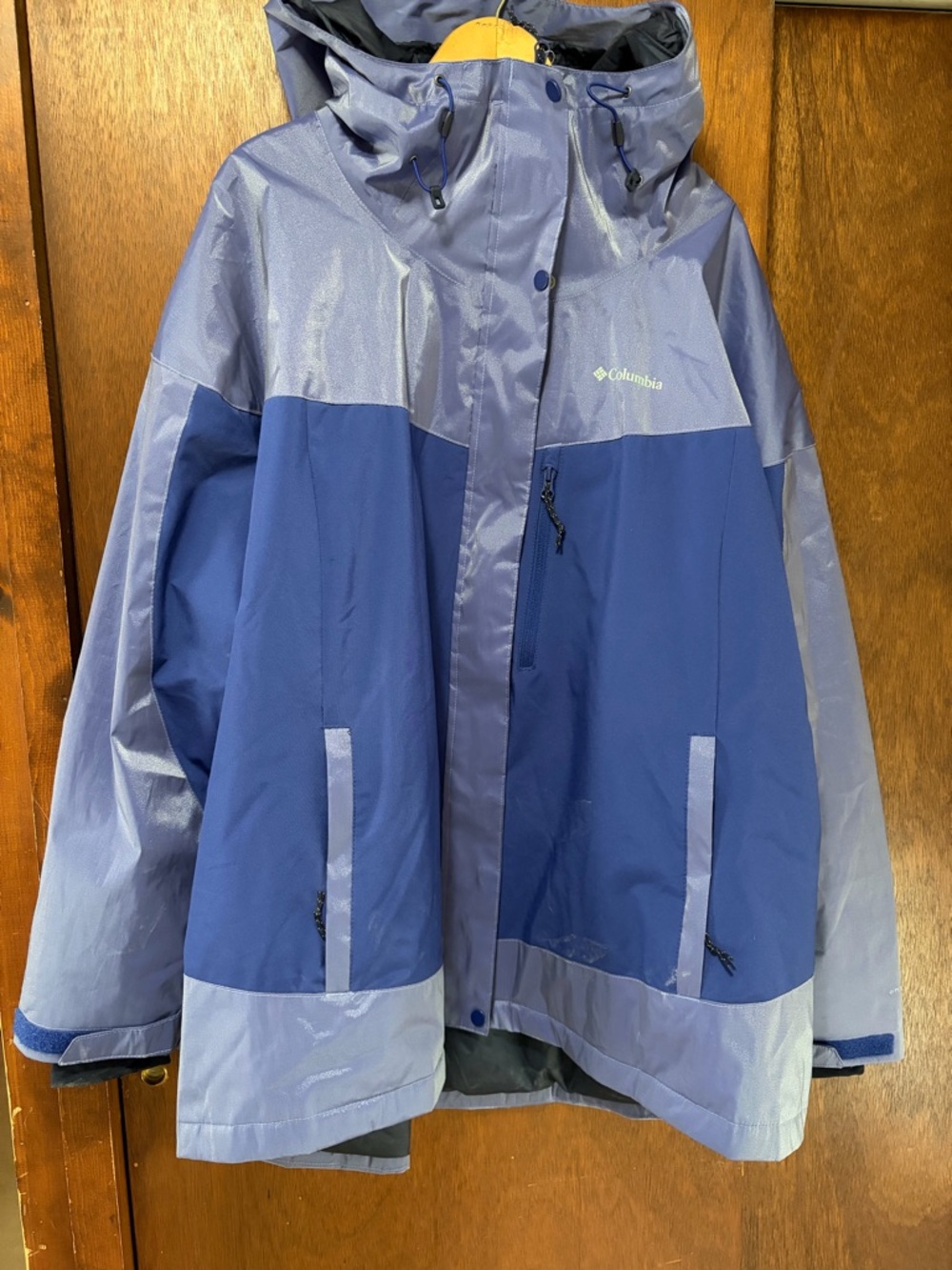 Columbia Women’s Plus Size, Two-Tone Navy and Light Blue Rain Jacket, 3X